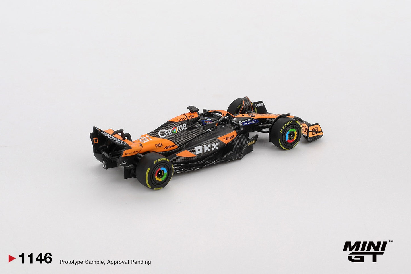 MGT01146 BX-L McLaren MCL38 #81 Oscar Piastri 2024 F1 2024 Hungarian GP Winner - MiniGT 1:64