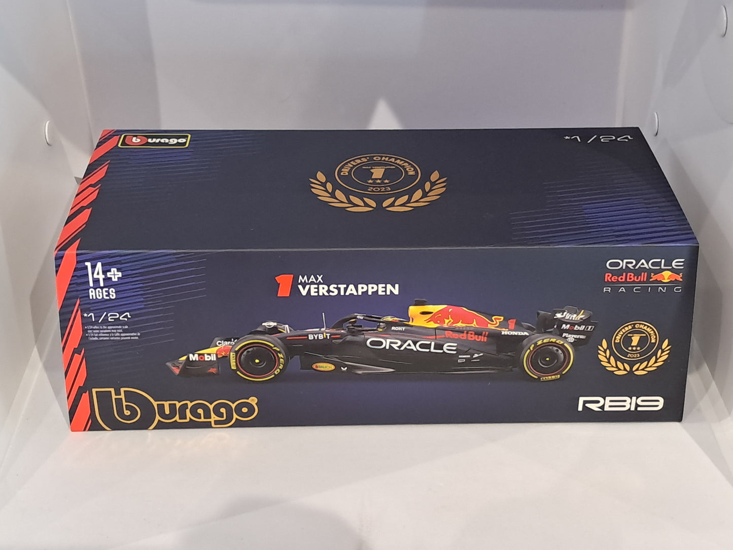 Race F1 Oracle Red Bull RB19 #1 M.Verstappen 2023 - Burago 1:24
