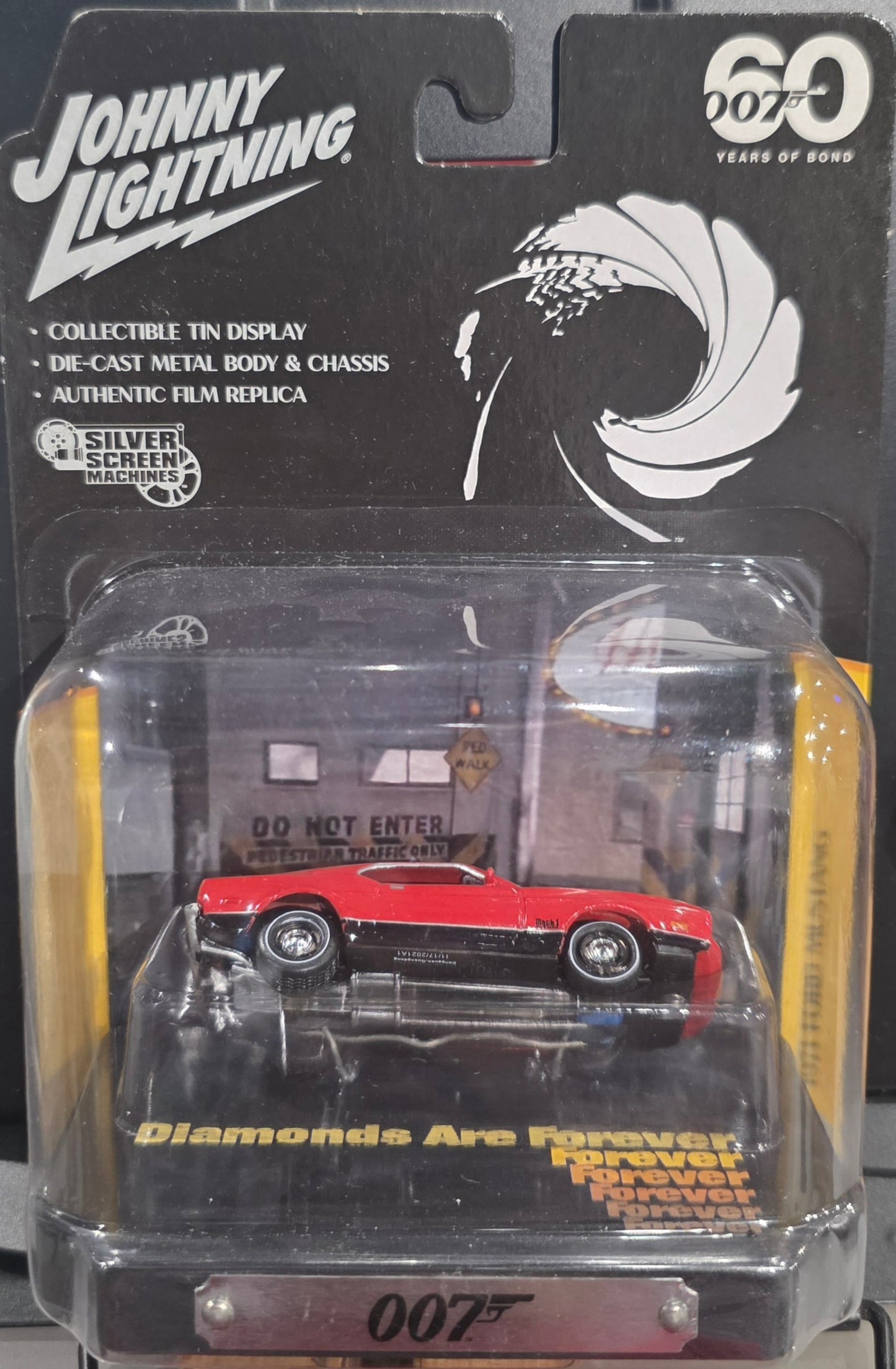 JLDR016 1971 Ford Mustang Diamonds Are Forever - 007 Bond - Tin Diorama