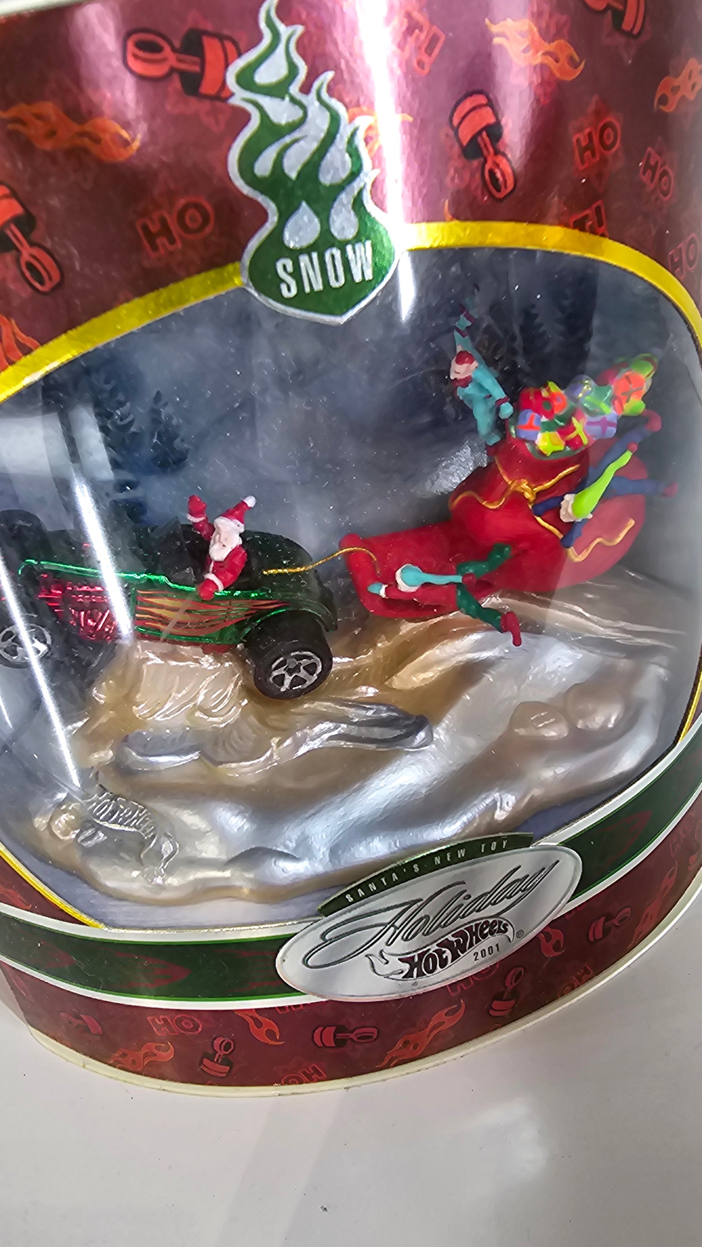 Snow - Santa's new toy Holiday Hot Wheels (2001)
