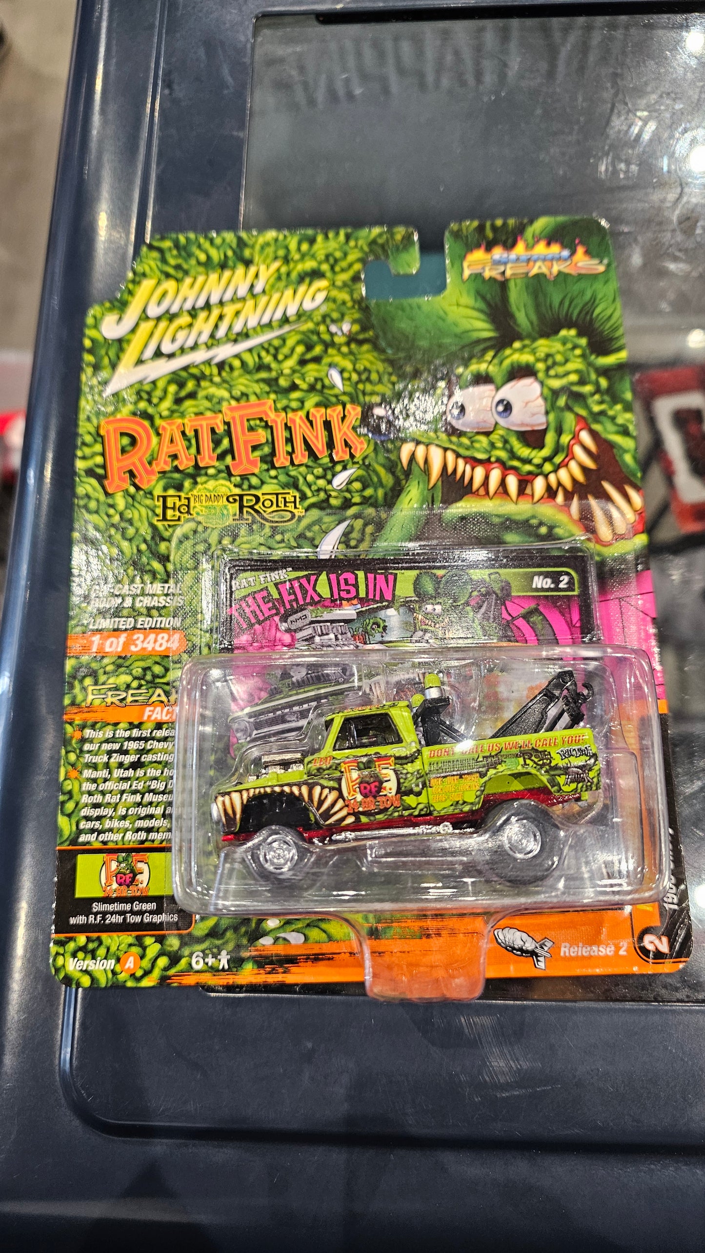 Green RatFink 1965 Chevrolet Pickup Tow Truck Zinger JLSF026A