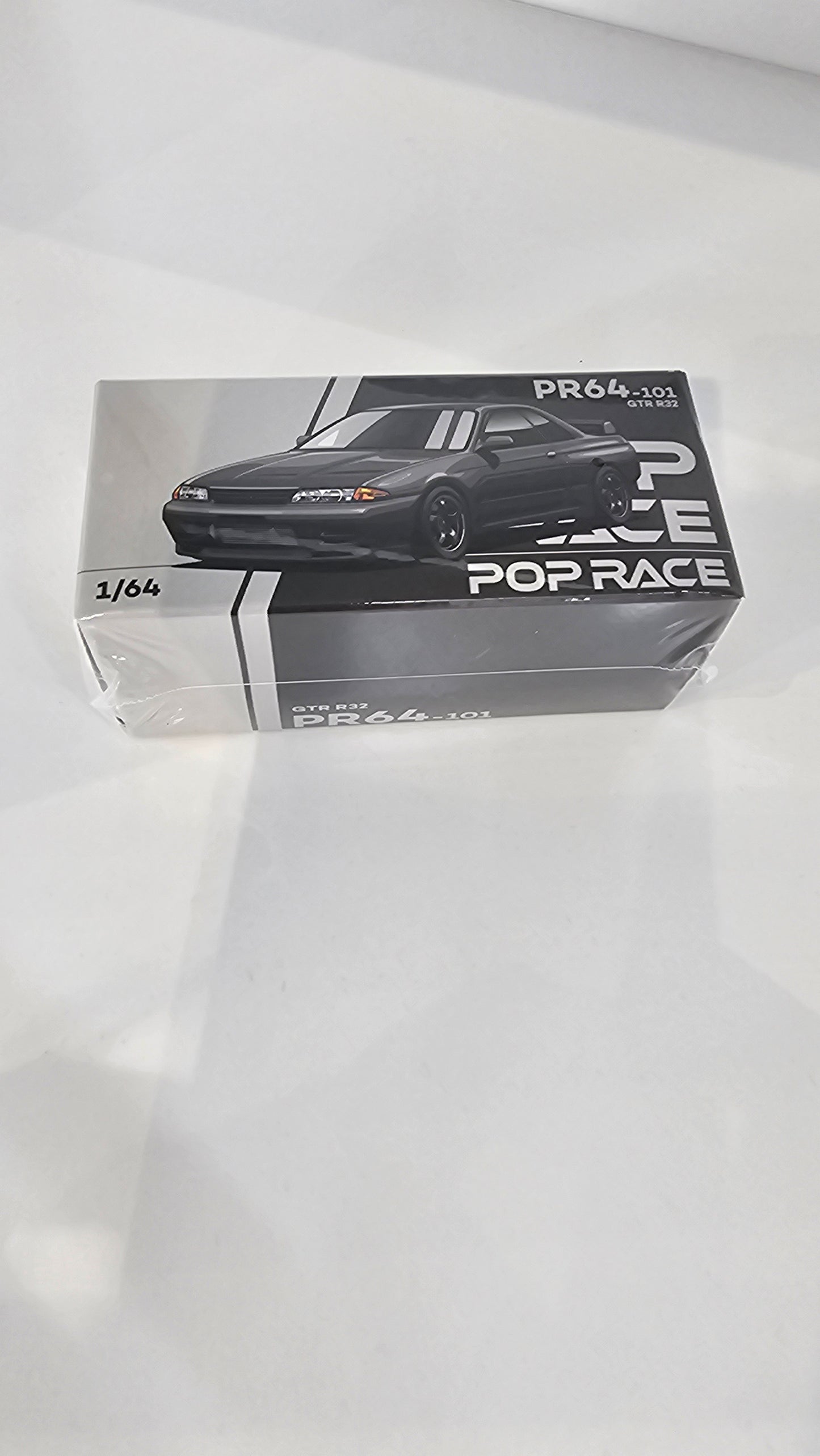 PR640101 GTR R32 Gun Grey Metallic - Pop Race 1:64