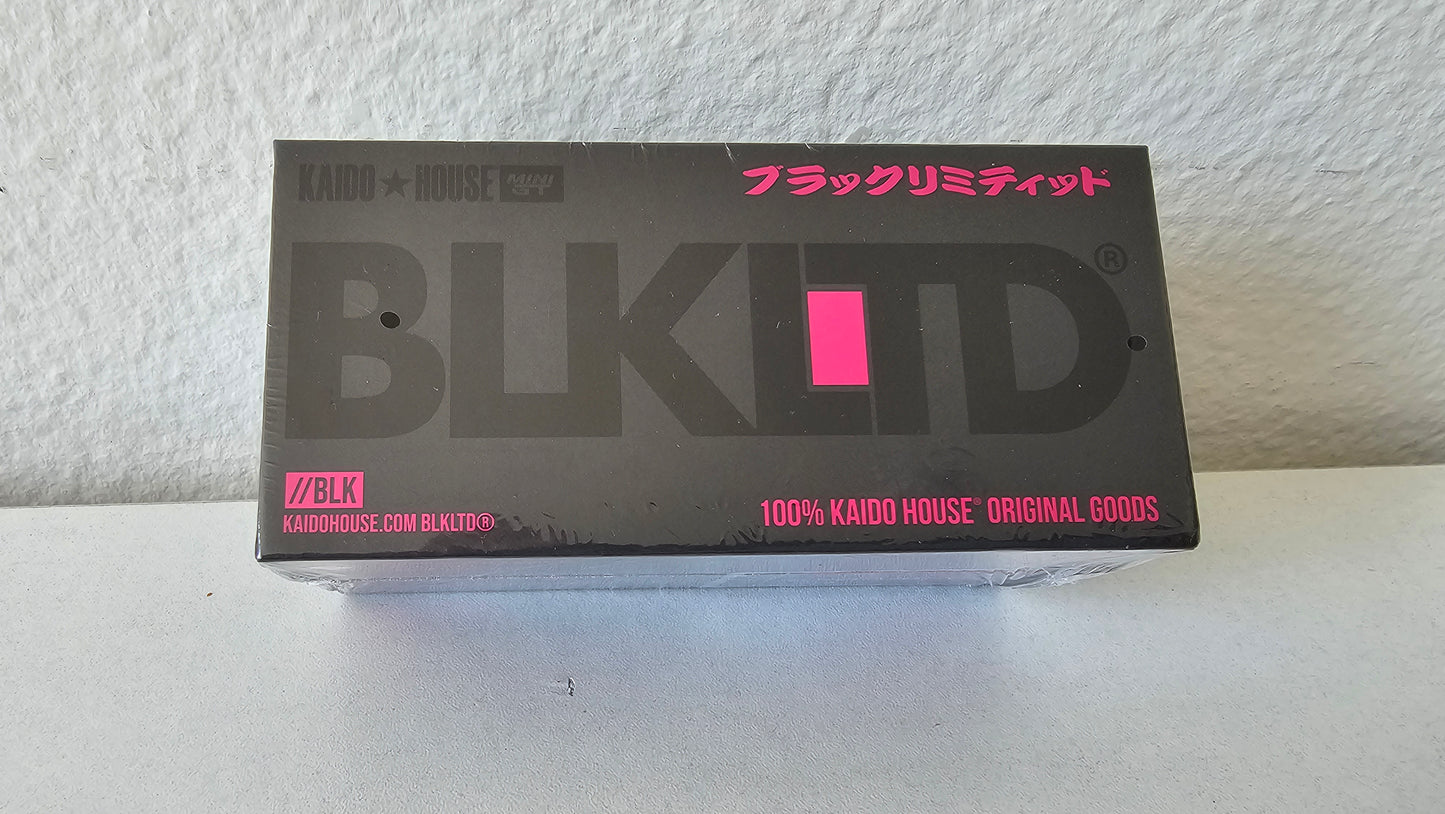 KHMG166 338/350 Nissan Skyline 2000GT-R (KPGC10) Kaido Works Black Limited with License Plate pin and Coval Case