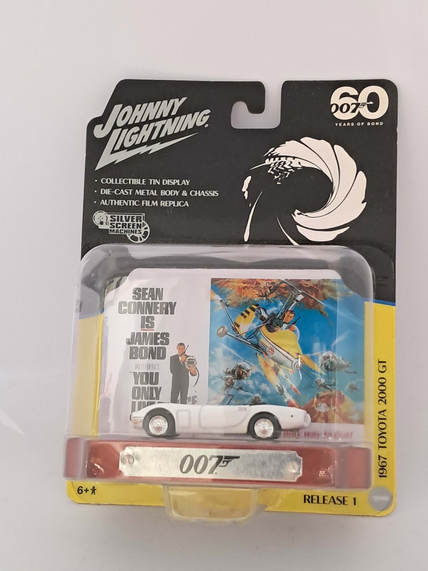Johnny Lightning Tin Diorama 1967 Toyota 2000GT