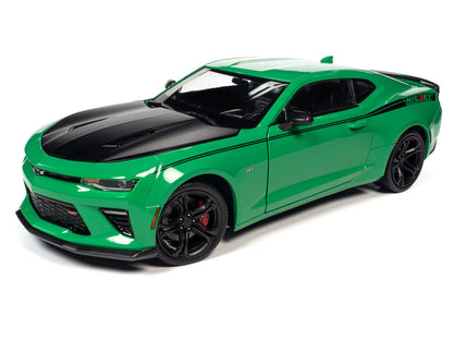AMM1276 2017 Chevrolet Camaro SS 1LE (NICKEY) 1:18 Scale