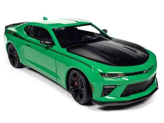 AMM1276 2017 Chevrolet Camaro SS 1LE (NICKEY) 1:18 Scale