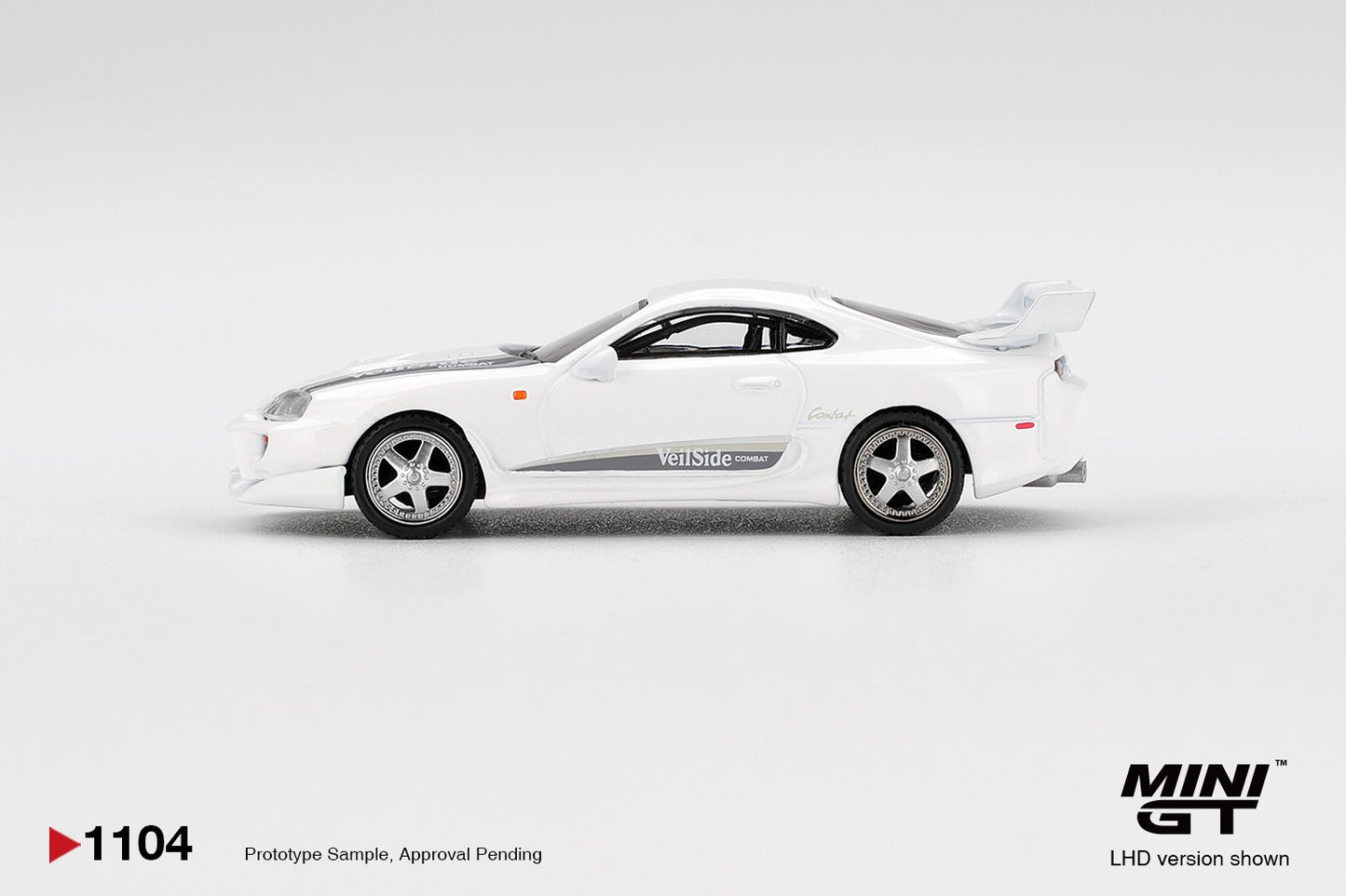 MGT01104 BL Toyota Supra VeilSide Combat V-I White