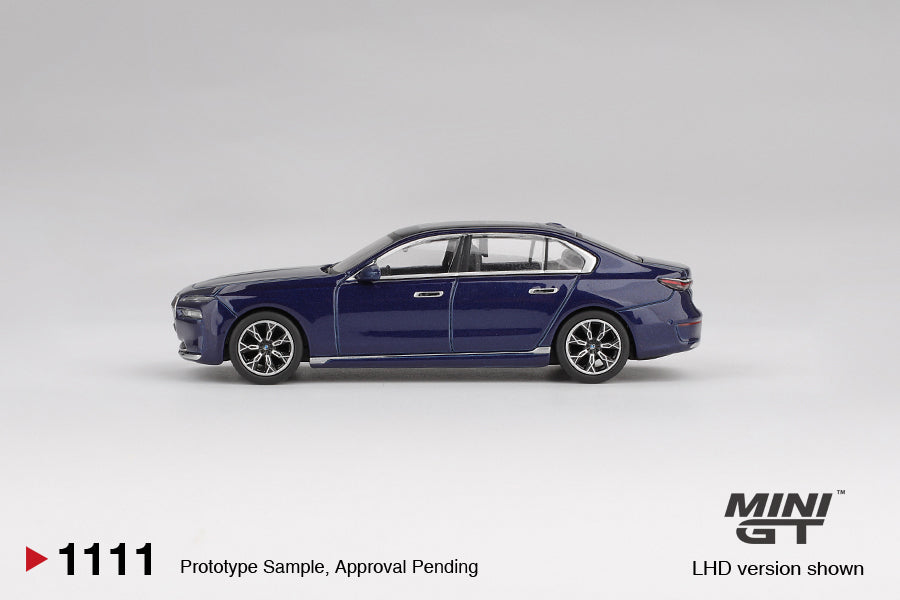 MGT01111-R BMW i7 xDrive60 Tanzanite Blue Metallic