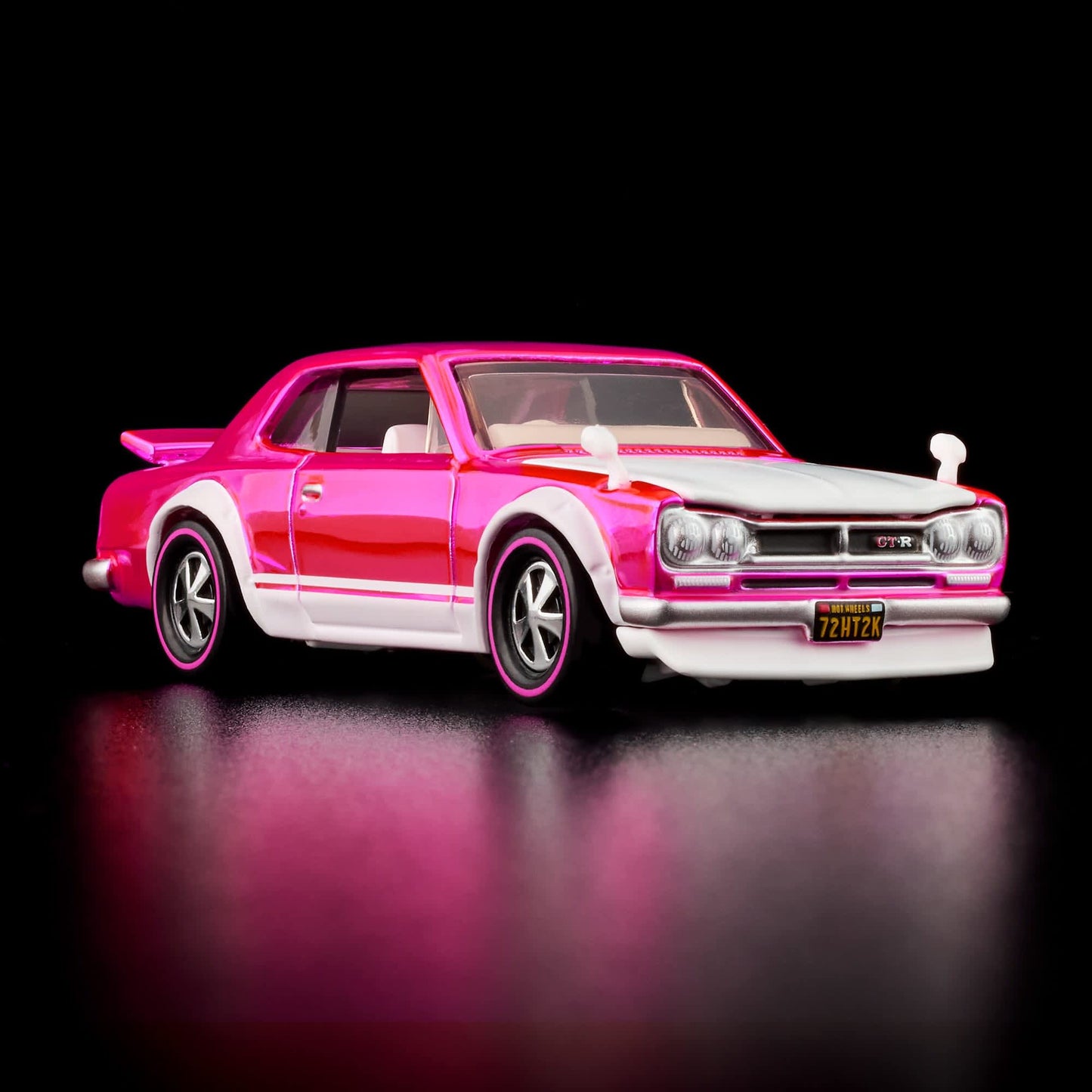 RLC Exclusive 1972 Skyline H/T 2000GT-R Pink