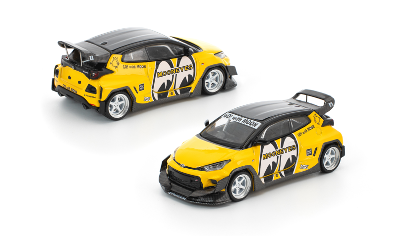 PRE017 PANDEM YARIS – MOONEYES