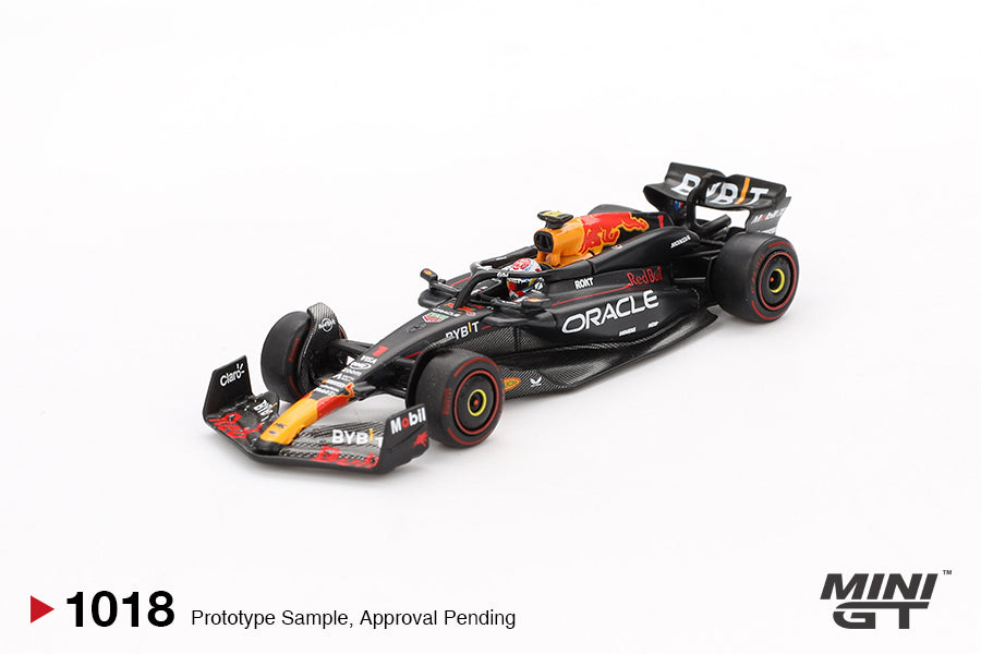 MGT01018 BL Oracle Red Bull Racing RB20 #1 Max Verstappen 2024 F1 2024 Bahrain GP Winner - MiniGT 1:64
