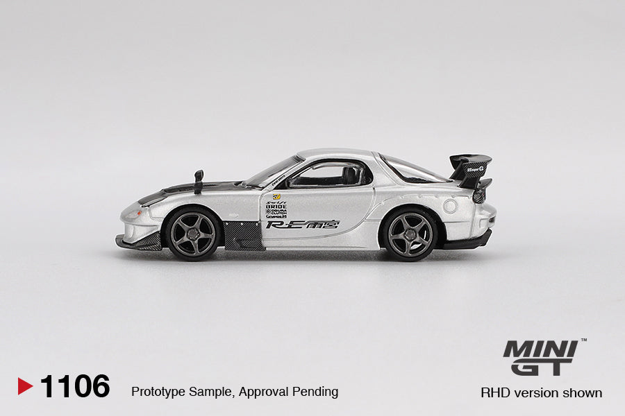 MGT01106 BL Mazda RX-7 RE-Amemiya Silver Metallic - MiniGT 1:64