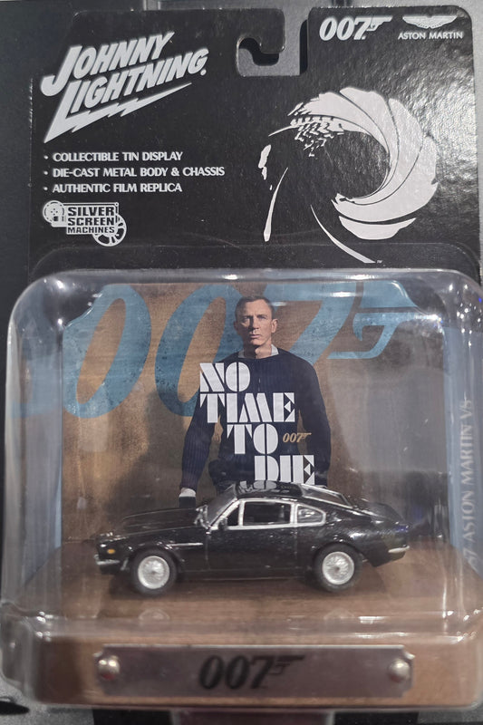 JLDR014 1987 Aston Martin V8 No Time to Die - 007 Bond - Tin Diorama