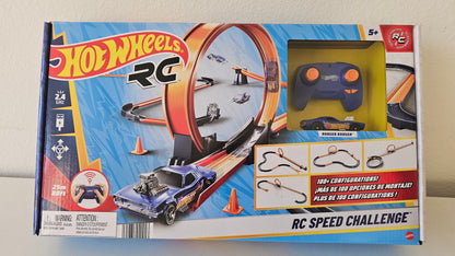 HXX45 Hot Wheels RC 1:64 Trackset with Rodger Dodger