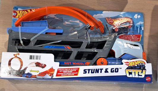 GCK38 Hot Wheels Stunt n Go